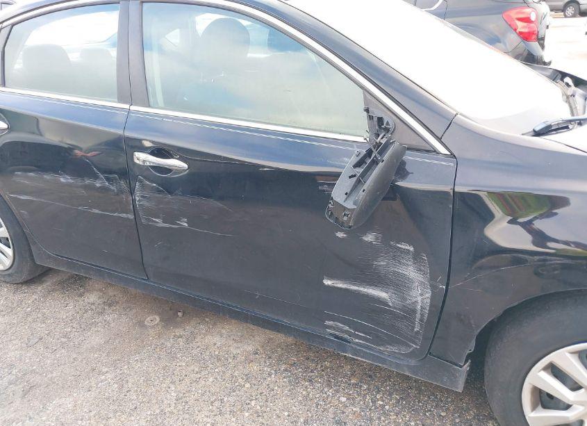 Photo 14 of 2015 Nissan Altima 2.5 S (VIN 1N4AL3AP5FC116171)