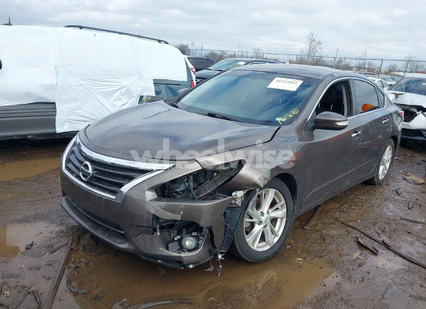 Photo 2 of 2015 Nissan Altima 2.5 SL (VIN 1N4AL3AP5FC116767)