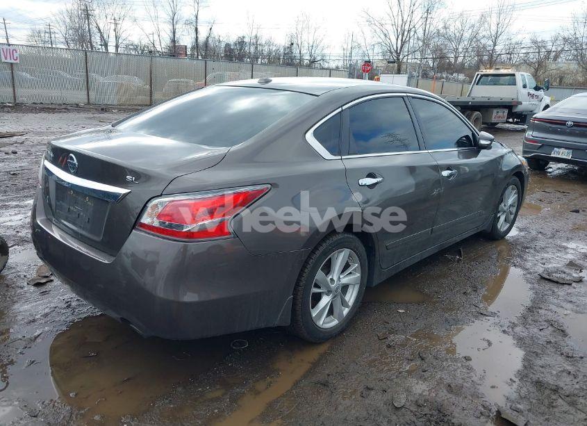 Photo 4 of 2015 Nissan Altima 2.5 SL (VIN 1N4AL3AP5FC116767)