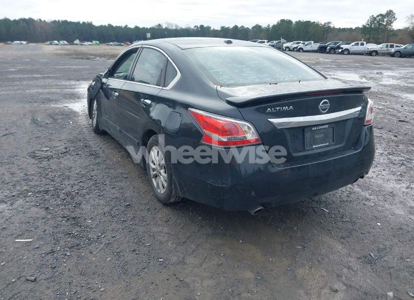 Photo 3 of 2015 Nissan Altima 2.5 S (VIN 1N4AL3AP5FC117837)
