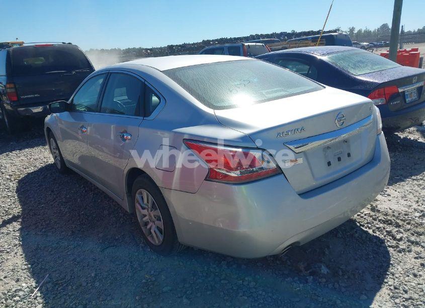 Photo 3 of 2015 Nissan Altima N/A (VIN 1N4AL3AP5FC121340)