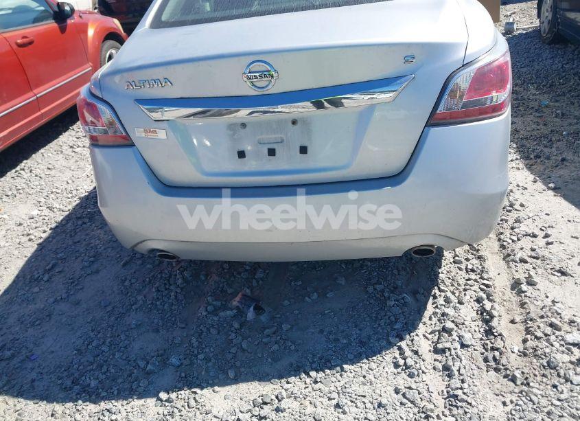 Photo 6 of 2015 Nissan Altima N/A (VIN 1N4AL3AP5FC121340)