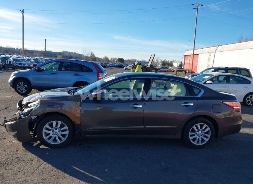 Photo 14 of 2015 Nissan Altima 2.5 S (VIN 1N4AL3AP5FC139630)