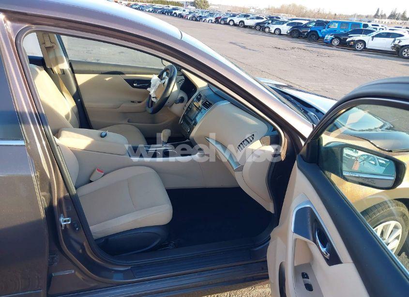 Photo 5 of 2015 Nissan Altima 2.5 S (VIN 1N4AL3AP5FC139630)