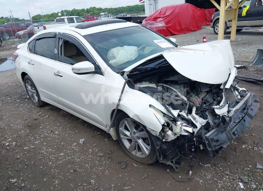 2015 Nissan Altima 2.5 SV (VIN 1N4AL3AP5FC165046) main photo