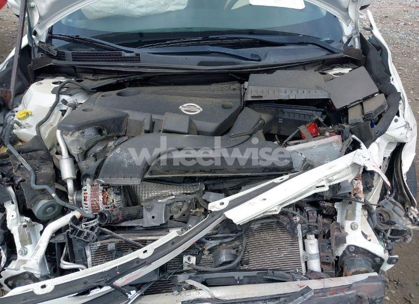 Photo 10 of 2015 Nissan Altima 2.5 SV (VIN 1N4AL3AP5FC165046)
