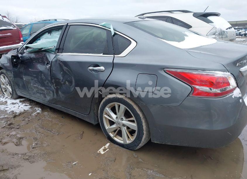 Photo 15 of 2015 Nissan Altima 2.5 SV (VIN 1N4AL3AP5FC175365)