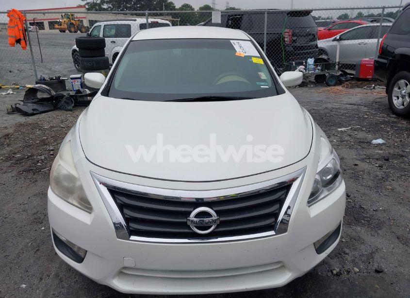 Photo 12 of 2015 Nissan Altima 2.5 S (VIN 1N4AL3AP5FC177522)