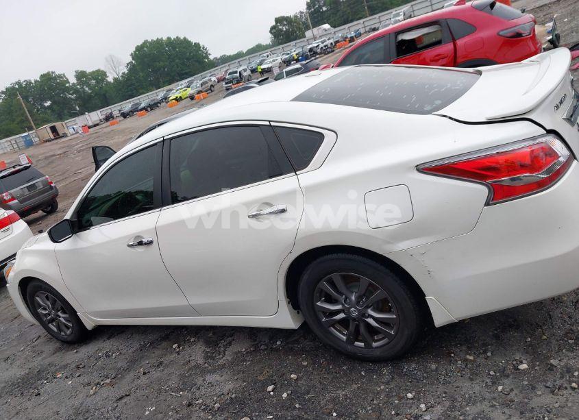 Photo 14 of 2015 Nissan Altima 2.5 S (VIN 1N4AL3AP5FC177522)