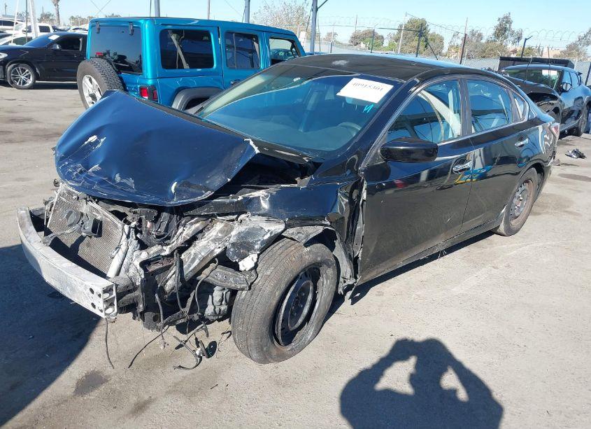 Photo 2 of 2015 Nissan Altima 2.5 S (VIN 1N4AL3AP5FC181733)