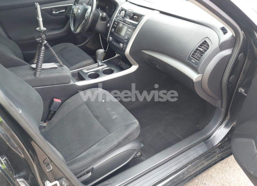 Photo 5 of 2015 Nissan Altima 2.5 SV (VIN 1N4AL3AP5FC189105)