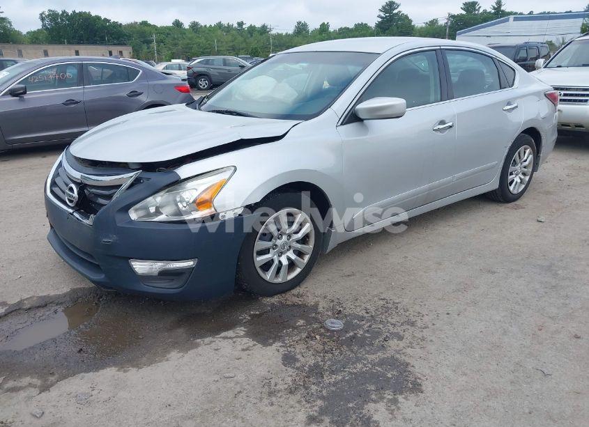 Photo 2 of 2015 Nissan Altima 2.5 S (VIN 1N4AL3AP5FC198810)