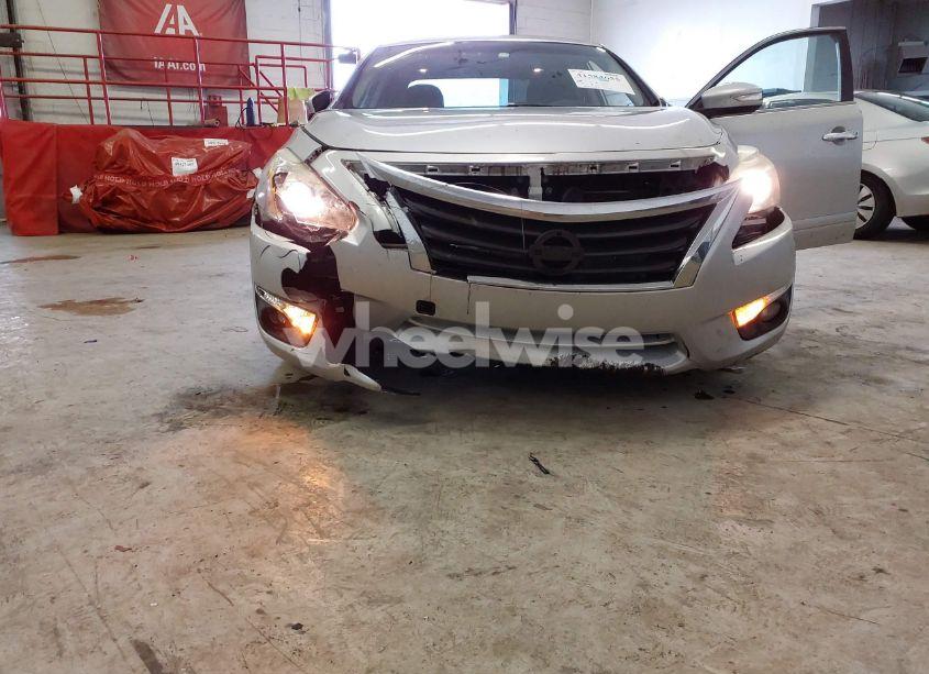 Photo 6 of 2015 Nissan Altima 2.5 SV (VIN 1N4AL3AP5FC202659)