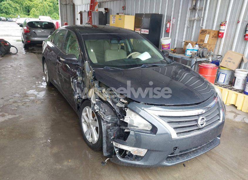 2015 Nissan Altima 2.5 SV (VIN 1N4AL3AP5FC206226) main photo