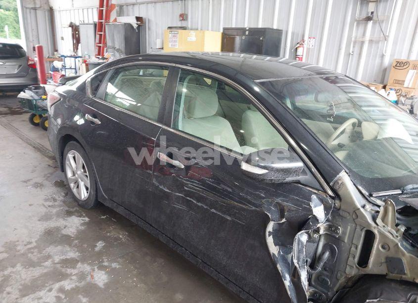 Photo 13 of 2015 Nissan Altima 2.5 SV (VIN 1N4AL3AP5FC206226)