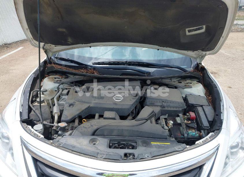 Photo 10 of 2015 Nissan Altima 2.5 S (VIN 1N4AL3AP5FC212902)