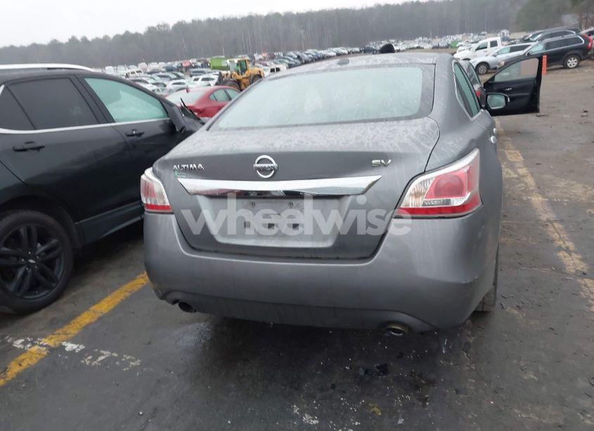 Photo 16 of 2015 Nissan Altima 2.5 SV (VIN 1N4AL3AP5FC218778)
