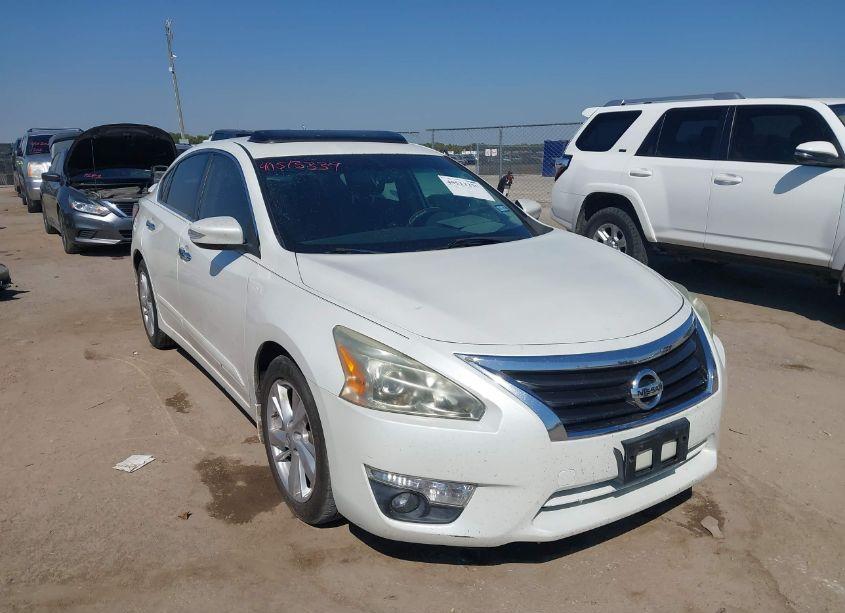 2015 Nissan Altima 2.5 SV (VIN 1N4AL3AP5FC219364) main photo