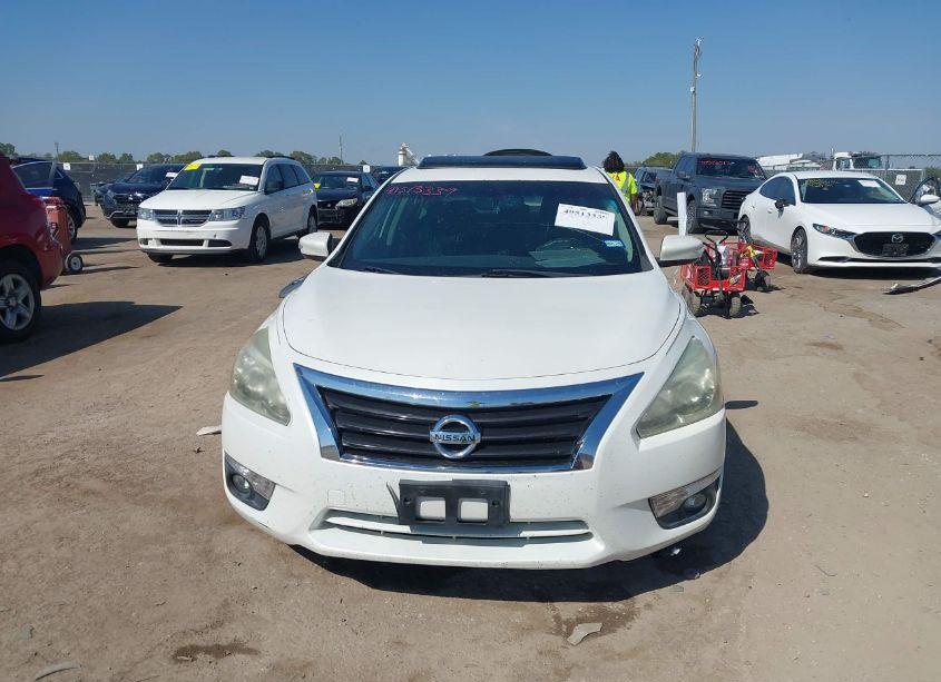 Photo 11 of 2015 Nissan Altima 2.5 SV (VIN 1N4AL3AP5FC219364)