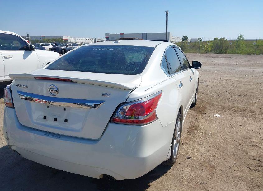 Photo 4 of 2015 Nissan Altima 2.5 SV (VIN 1N4AL3AP5FC219364)