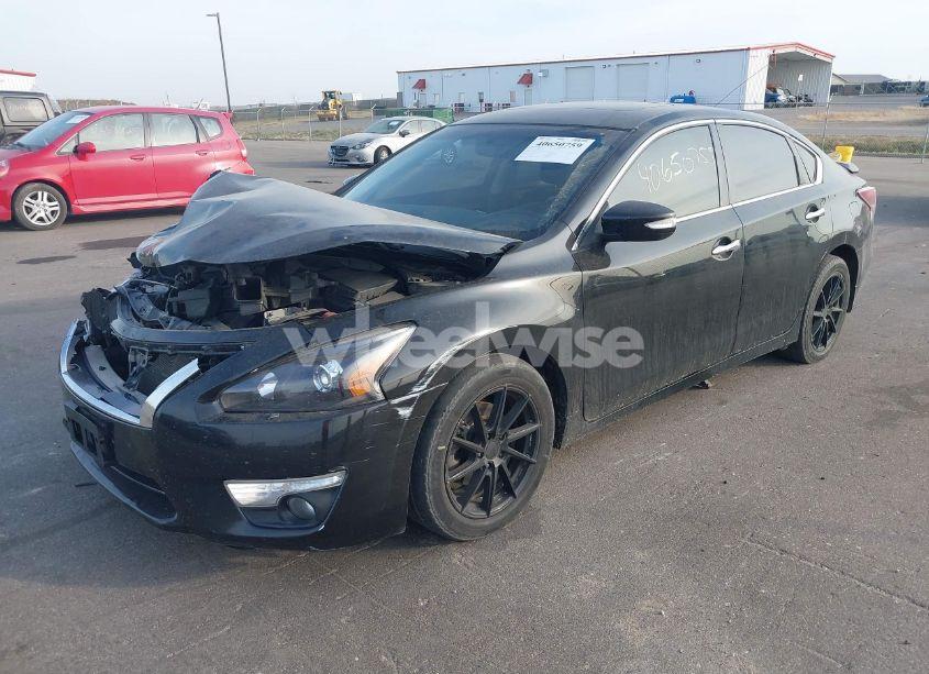 Photo 2 of 2015 Nissan Altima 2.5 SL (VIN 1N4AL3AP5FC225410)