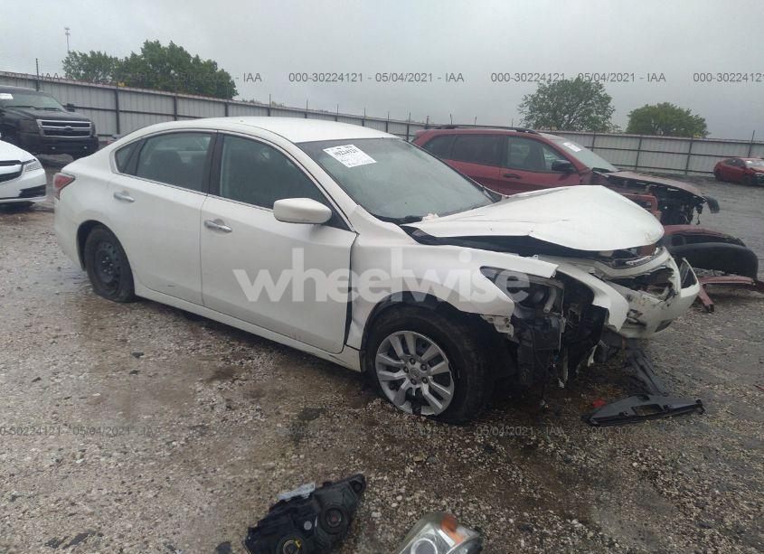 2015 Nissan Altima 2.5/2.5 S/2.5 SL/2.5 SV (VIN 1N4AL3AP5FC235385) main photo