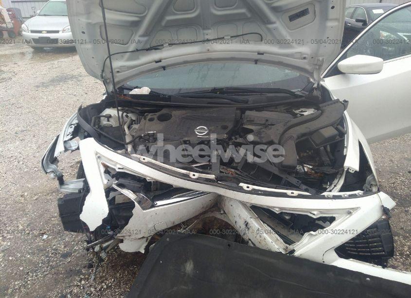Photo 10 of 2015 Nissan Altima 2.5/2.5 S/2.5 SL/2.5 SV (VIN 1N4AL3AP5FC235385)