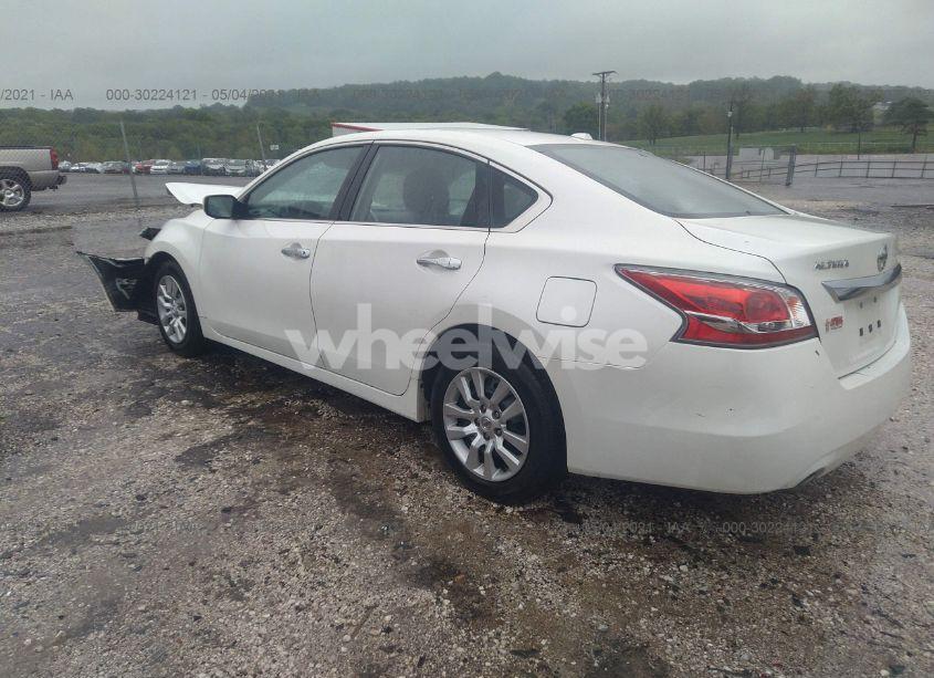 Photo 3 of 2015 Nissan Altima 2.5/2.5 S/2.5 SL/2.5 SV (VIN 1N4AL3AP5FC235385)