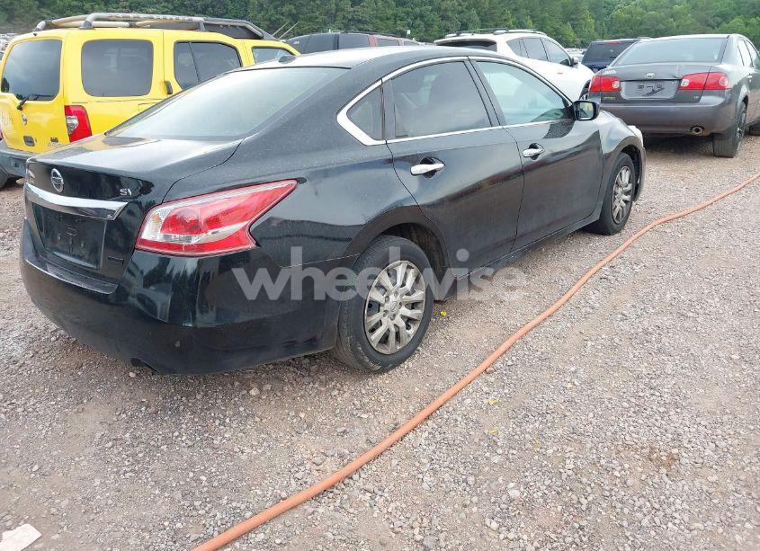 Photo 4 of 2015 Nissan Altima 2.5/2.5 S/2.5 SL/2.5 SV (VIN 1N4AL3AP5FC236861)