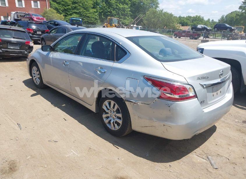 Photo 3 of 2015 Nissan Altima 2.5/2.5 S/2.5 SL/2.5 SV (VIN 1N4AL3AP5FC238075)
