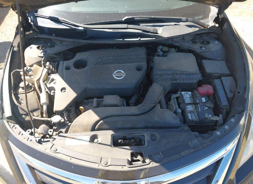 Photo 10 of 2015 Nissan Altima (VIN 1N4AL3AP5FC239601)