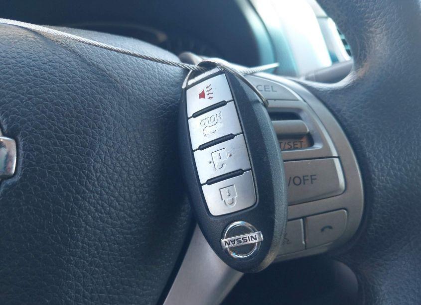 Photo 11 of 2015 Nissan Altima (VIN 1N4AL3AP5FC239601)