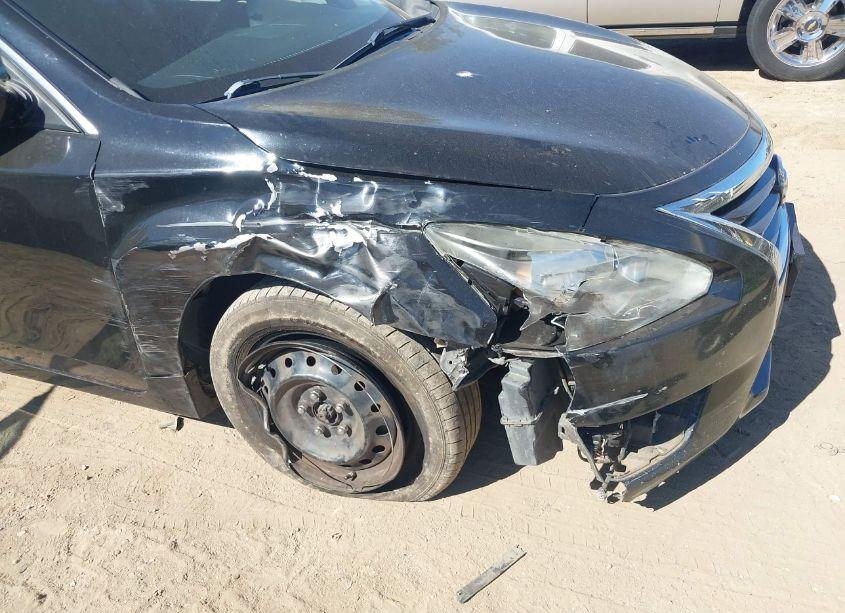 Photo 6 of 2015 Nissan Altima (VIN 1N4AL3AP5FC239601)