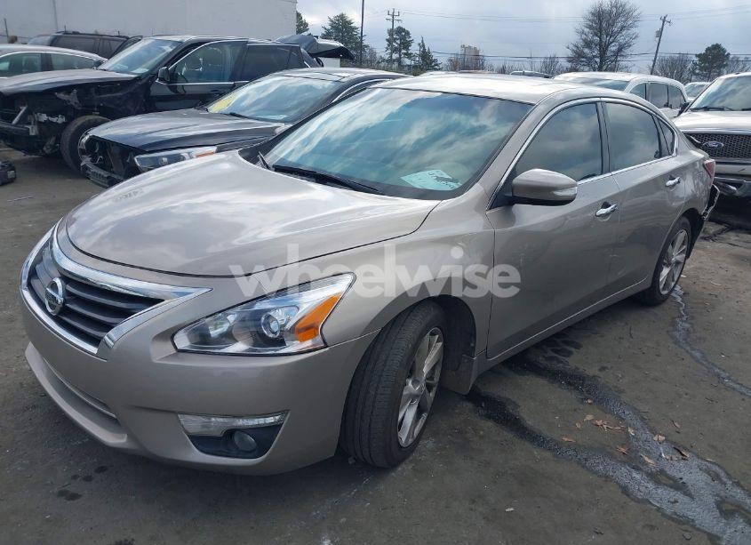 Photo 2 of 2015 Nissan Altima 2.5 SL (VIN 1N4AL3AP5FC241557)