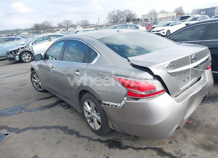Photo 3 of 2015 Nissan Altima 2.5 SL (VIN 1N4AL3AP5FC241557)
