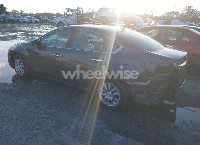 Photo 3 of 2015 Nissan Altima 2.5 S (VIN 1N4AL3AP5FC245186)