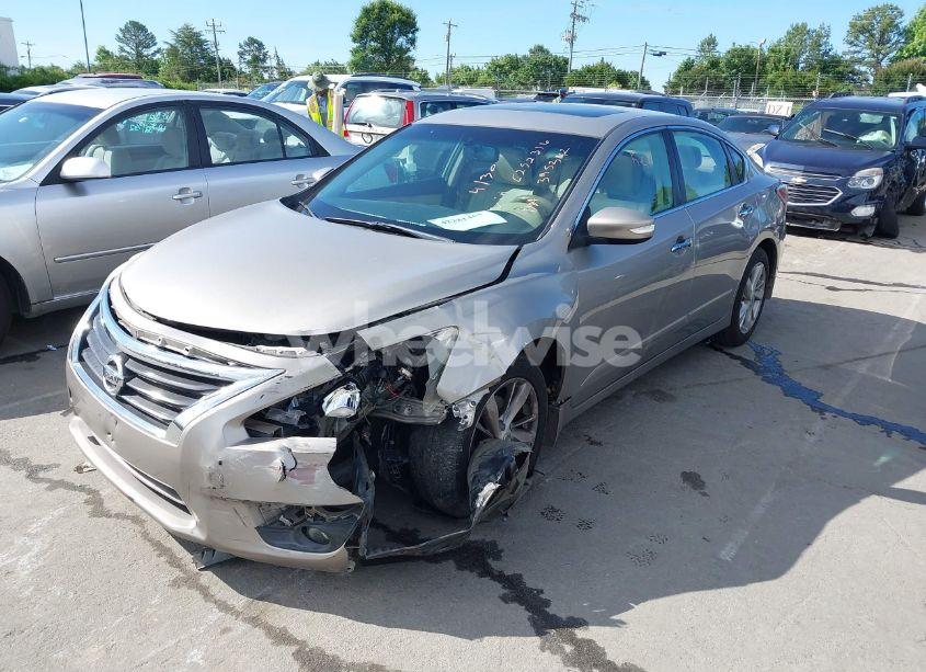 Photo 2 of 2015 Nissan Altima 2.5 SL (VIN 1N4AL3AP5FC252316)