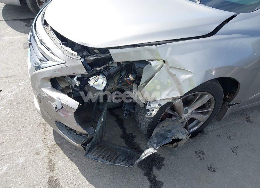 Photo 6 of 2015 Nissan Altima 2.5 SL (VIN 1N4AL3AP5FC252316)