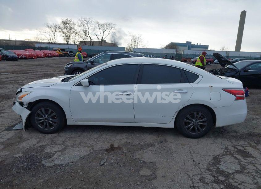 Photo 13 of 2015 Nissan Altima (VIN 1N4AL3AP5FC253241)