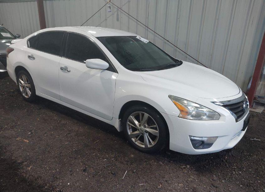 2015 Nissan Altima 2.5 SV (VIN 1N4AL3AP5FC256852) main photo