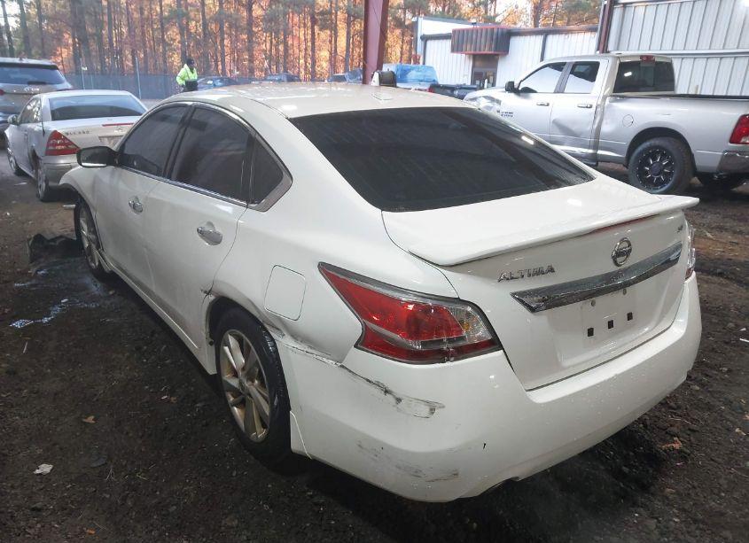 Photo 3 of 2015 Nissan Altima 2.5 SV (VIN 1N4AL3AP5FC256852)