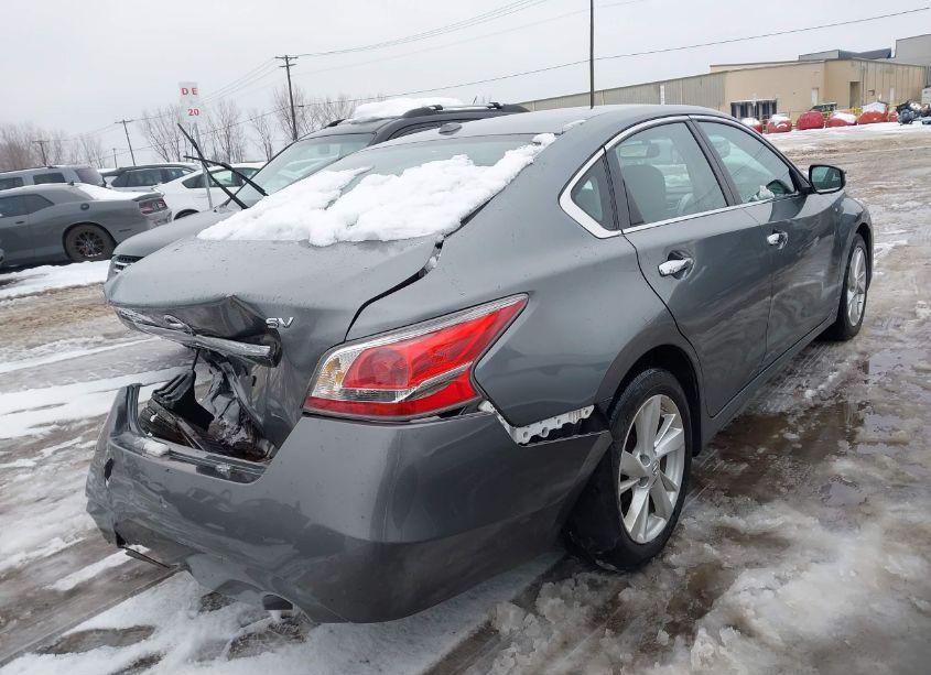 Photo 4 of 2015 Nissan Altima 2.5 SV (VIN 1N4AL3AP5FC278852)