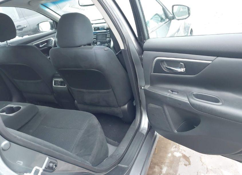 Photo 8 of 2015 Nissan Altima 2.5 SV (VIN 1N4AL3AP5FC278852)