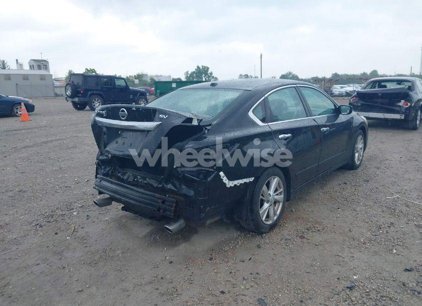 Photo 4 of 2015 Nissan Altima 2.5 SV (VIN 1N4AL3AP5FC281704)
