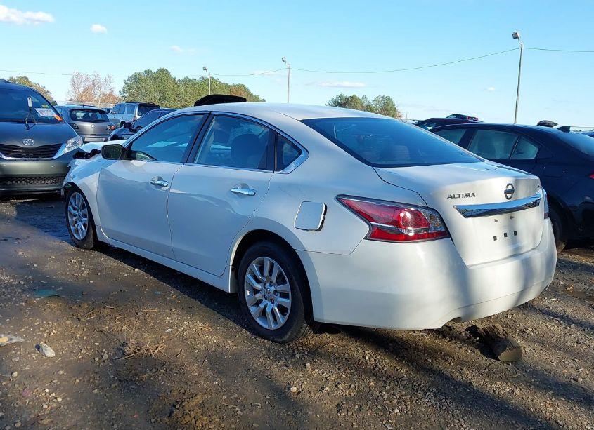 Photo 3 of 2015 Nissan Altima 2.5 S (VIN 1N4AL3AP5FC284330)