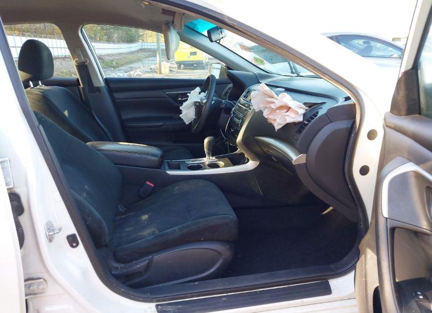 Photo 5 of 2015 Nissan Altima 2.5 S (VIN 1N4AL3AP5FC284330)