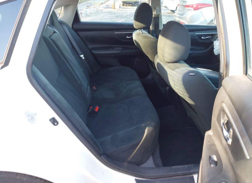 Photo 8 of 2015 Nissan Altima 2.5 S (VIN 1N4AL3AP5FC284330)