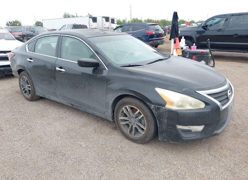 2015 Nissan Altima 2.5 S (VIN 1N4AL3AP5FC289611) main photo