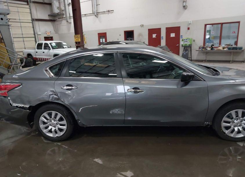 Photo 13 of 2015 Nissan Altima 2.5 S (VIN 1N4AL3AP5FC409455)