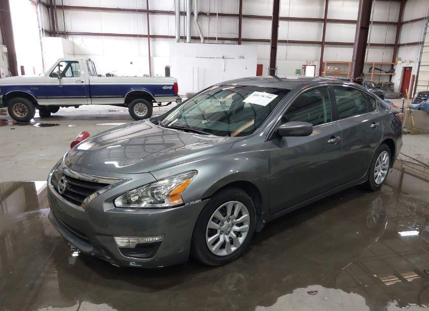 Photo 2 of 2015 Nissan Altima 2.5 S (VIN 1N4AL3AP5FC409455)